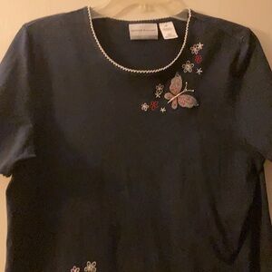 ALFRED DUNNER BUTTERFLY SHORT SLEEVE TOP